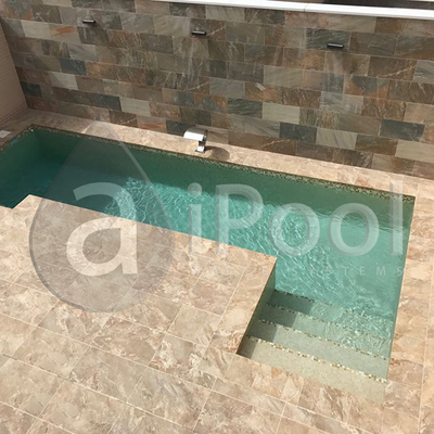 Piscina y exteriores