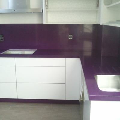 Encimera Cocina Compac Lila