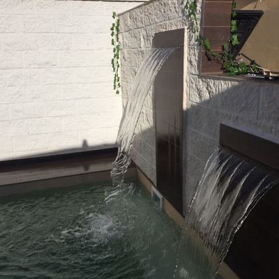 Cascadas dobles empotradas