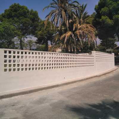 Cerramiento de chalet independiente en La Nucía.