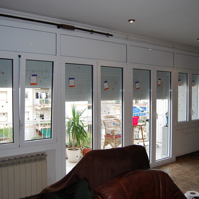 2 FINESTRES AMB 2 PORTES