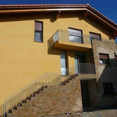 2 VIVIENDAS EN LABIANO