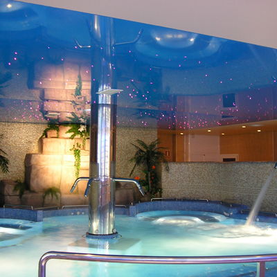 Piscina con hidroterapia