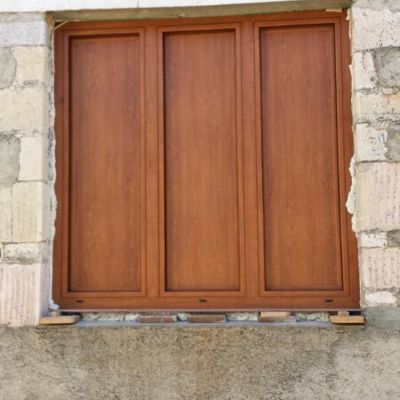 FOTO VENTANA CON CONTRAVENTANA EXTERIOR