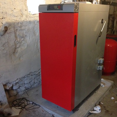 Montaje de caldera de leña en Huesca