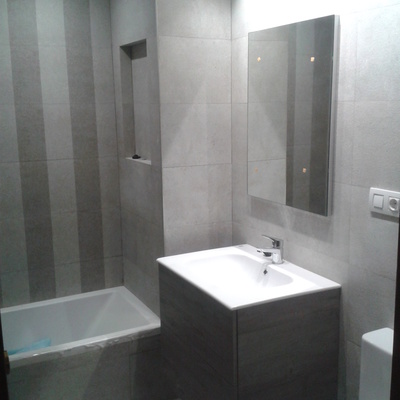 REFORMA BAÑO Y ASEO