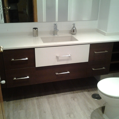 Mueble de baño  color wenge-blanco