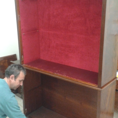 Vitrina barniz a muñeca