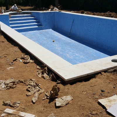 Piscina en Aldea del Fresno