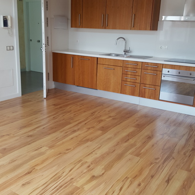 acabados  de cocina americana  se utiliso parquet AC4 de 8ml