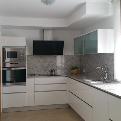 Cocina con tiradores GOLA 