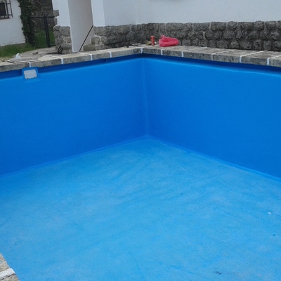Reparación y pintado de piscina