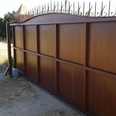 portal hierro corten