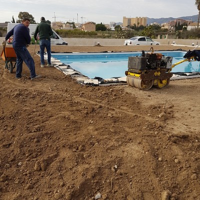 Preparacion para cesped natural.