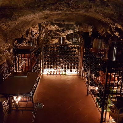 Iluminación bodega en casa particular