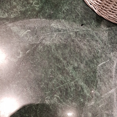 Quemado de marmol por productos que no se deben utilizar nunca bang