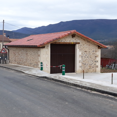 GARAJE de piedra