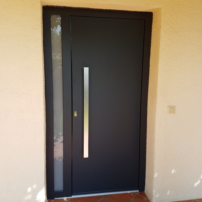 Puerta Aluminio hoja oculta