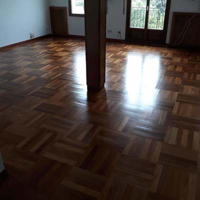 Damero con barniz satinado