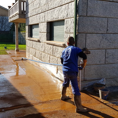 Allanado de capa superior de color con Talocha especial para Hormigon Impreso