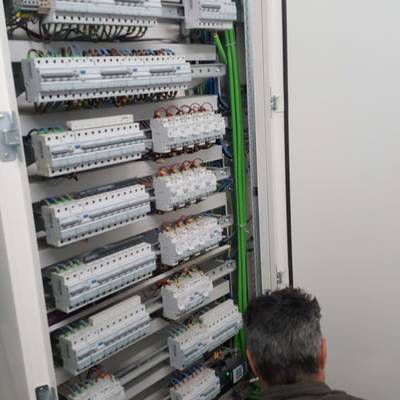 INSTALACIONES ELÉCTRICAS