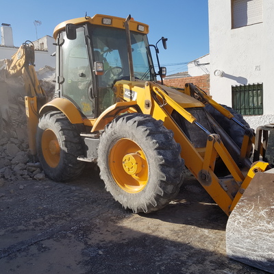 Excavadora en Derribo