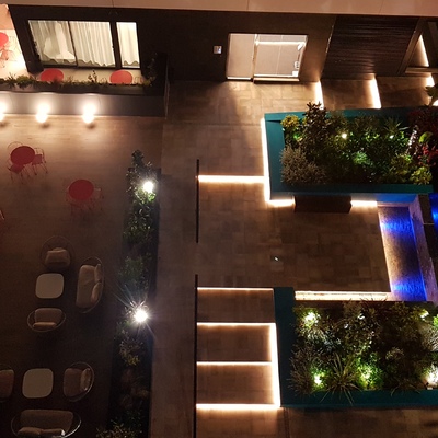 Iluminación exterior zona comunitaria