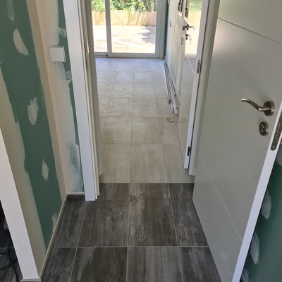 Reforma Anexo puertas y cerámica