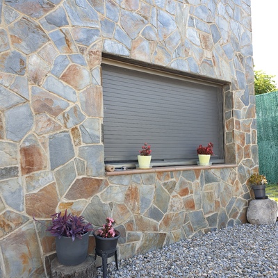 Aplacado de piedra natural