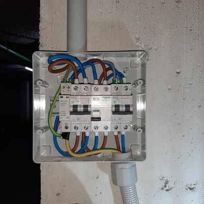 Instalación cuadro eléctrico TESLA