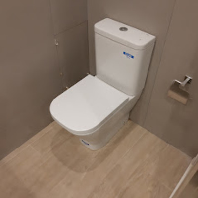 wc Roca