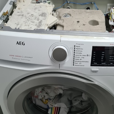Lavadora AEG no sacaba el agua