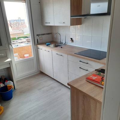 Montaje e instalacion de mobiliario