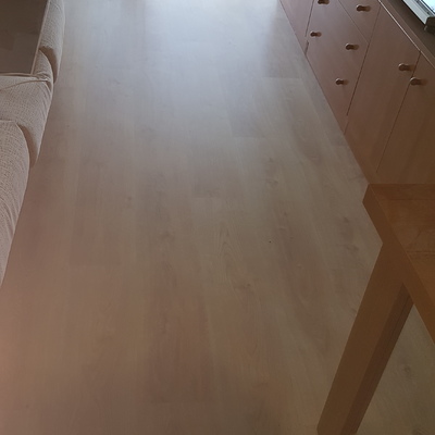 Colocación parquet laminado í zócalo