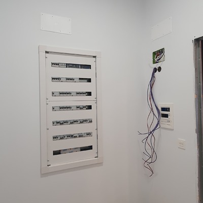 Instalación Cuadro Eléctrico Cafetería en Zizur Mayor Plaza Erreniega