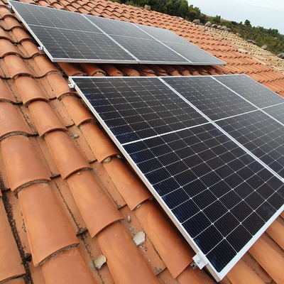 Placas solares a Cerviá de las Garrigues