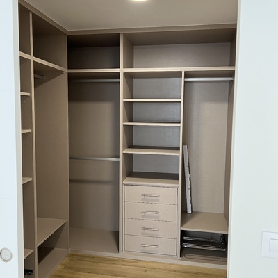 Vestidor. Reforma integral en A Coruña