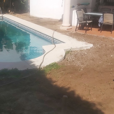 Instalación de césped en vivienda