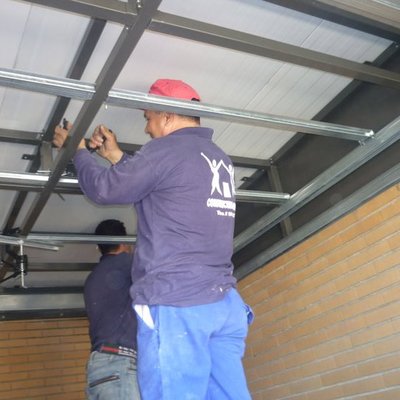 cubriendo una terraza en boadilla  de monte 