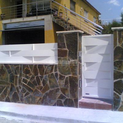 Puertas Garaje, Carpintería Aluminio, Persianas