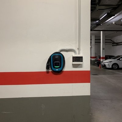 Punto de recarga vehículos eléctricos