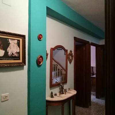 Pintura en pasillo recibidor
