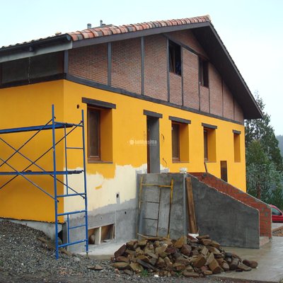 Albañiles, Informes, Albañilería