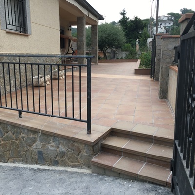 Pavimentación con grés