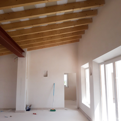 Ejecución de yeso en pared en Son Vida