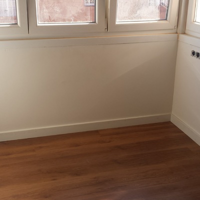 Ampliación de habitación mediante la incorporación de la terraza.