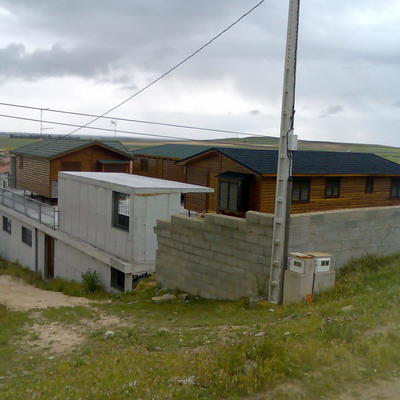 3 VIV.UNIFAMILIARES PREFABRICADAS. HERNANSANCHO. AVILA
