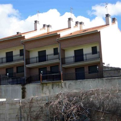 3 VIVIENDAS EN LEGARDA