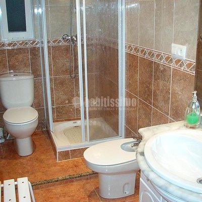 Reformas Viviendas, Construcciones Reformas, Baños Cocinas