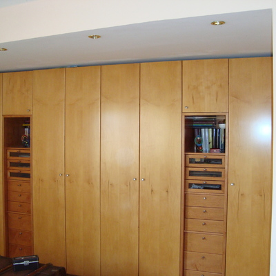 ARMARIO PUERTAS BATIENTES CON XINFONIER